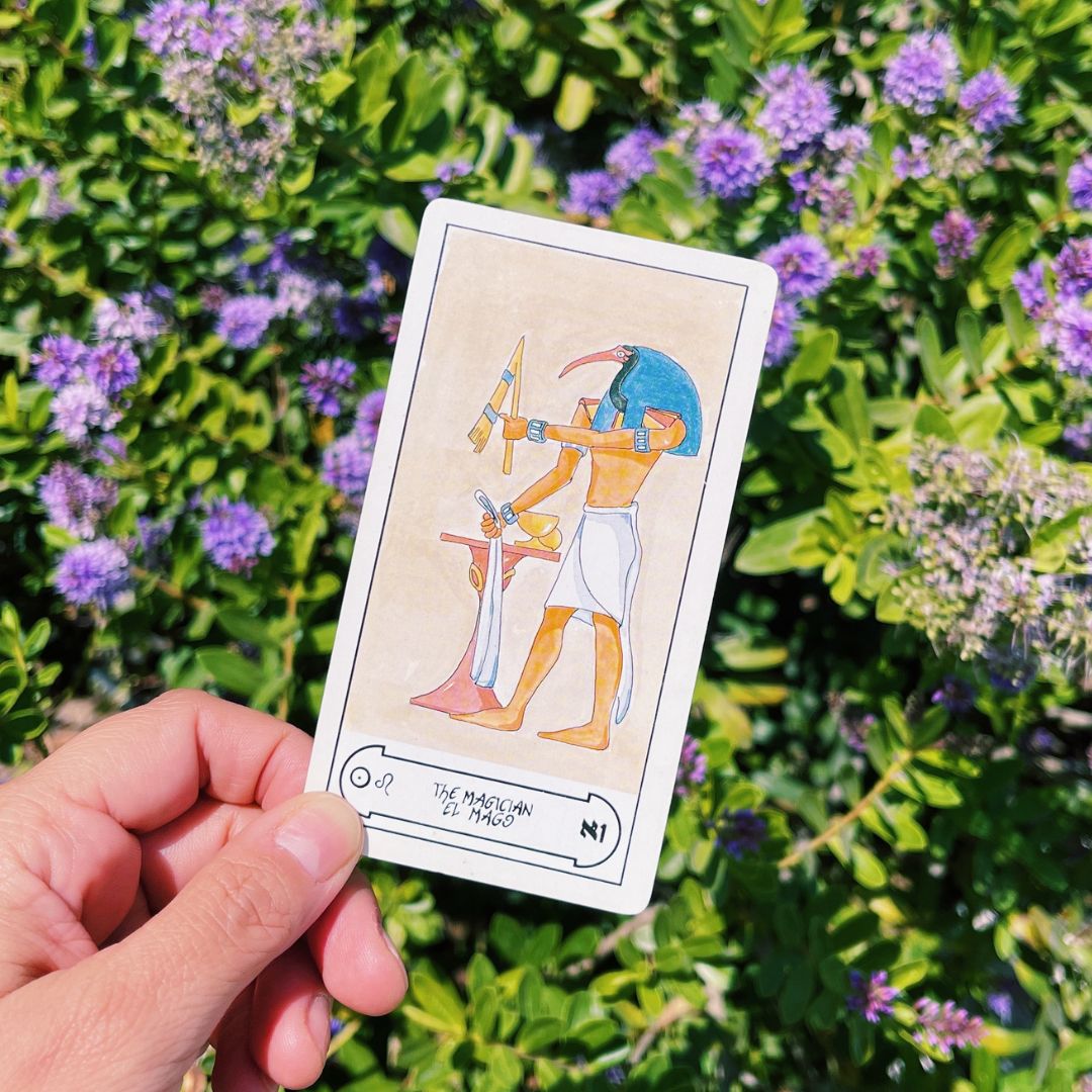 Imagen de una carta del tarot, ideal para consultas y conexión espiritual. Contacta a la tarotista para descubrir lo que las cartas tienen preparado para ti.